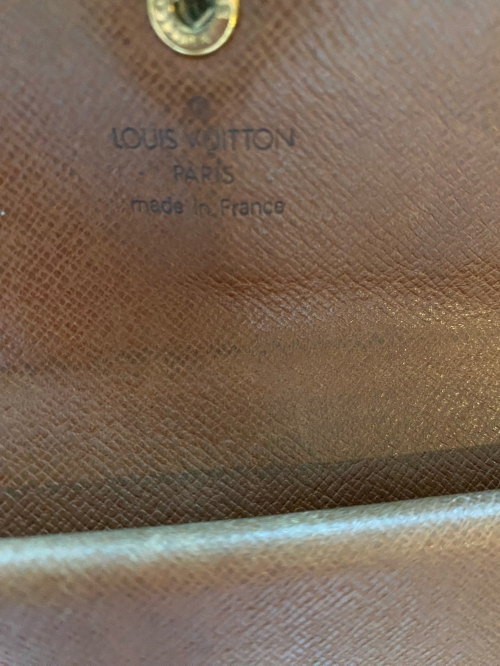 Louis Vuitton Monogram Canvas Wallet. Front snap closure with coin pouch - Picture 7 of 13